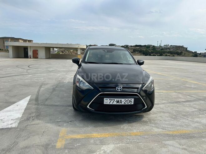 Toyota Yaris iA-18