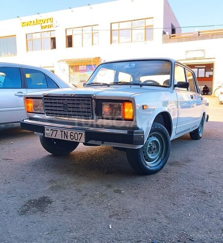 LADA (VAZ) 2107-1