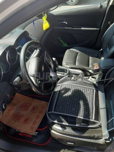 Chevrolet Cruze-4