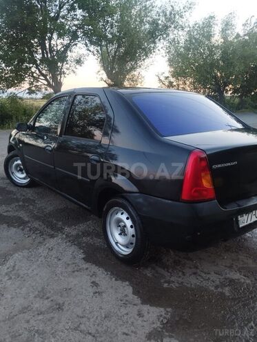 Renault Logan-7