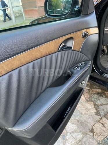 Mercedes E 280-3