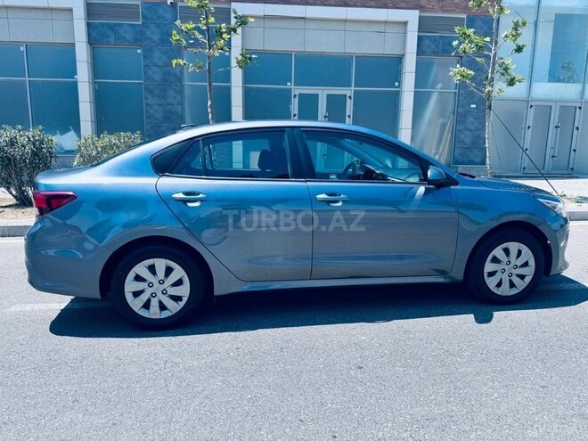Kia Rio-5
