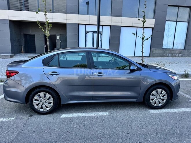 Kia Rio-14