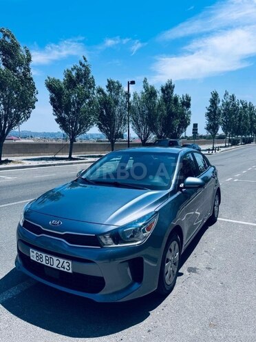 Kia Rio-11