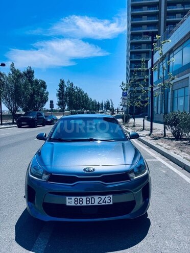 Kia Rio-12