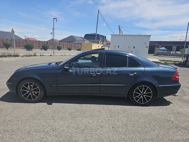 Mercedes E 240-3