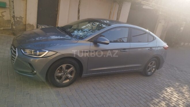 Hyundai Avante-11