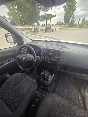 Opel Combo-8