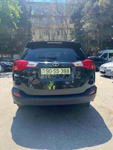 Toyota RAV4-2
