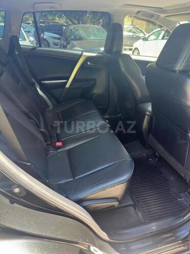 Toyota RAV4-5