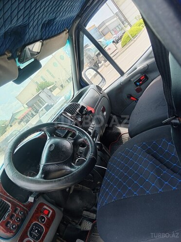 Ford Transit-6