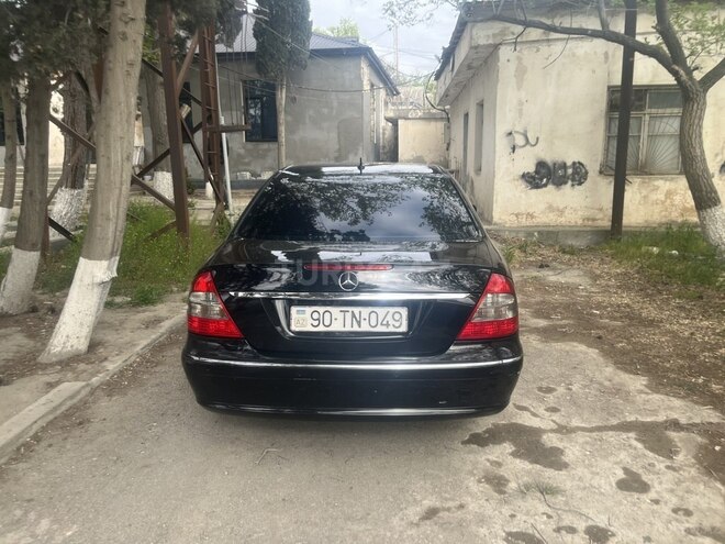 Mercedes E 200-3