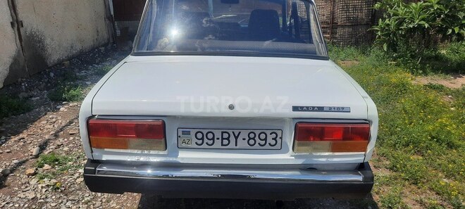 LADA (VAZ) 2107-4