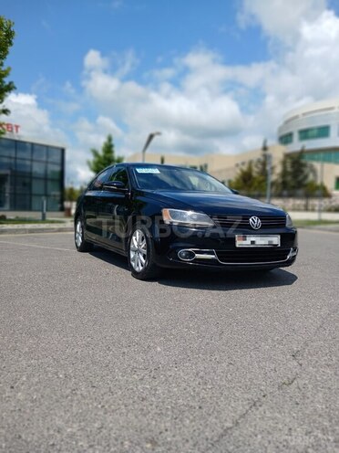 Volkswagen Jetta-6