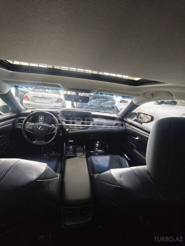 Lexus ES 250-11