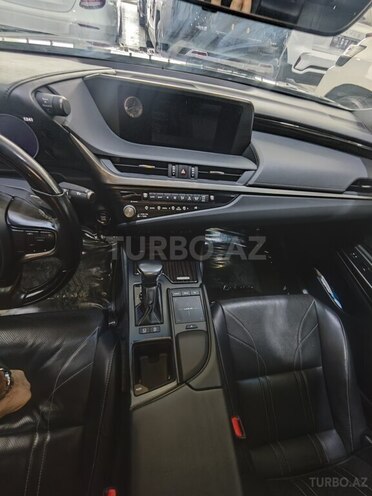 Lexus ES 250-10