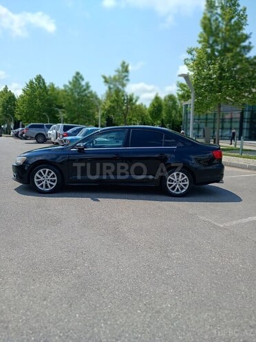 Volkswagen Jetta-7