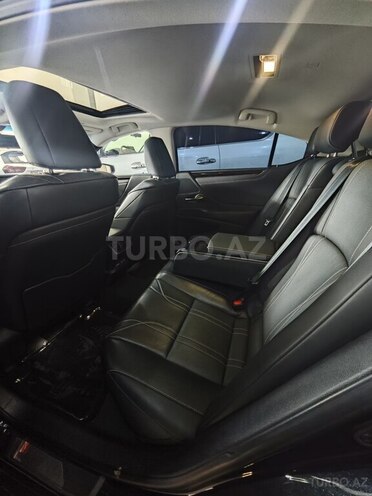 Lexus ES 250-9