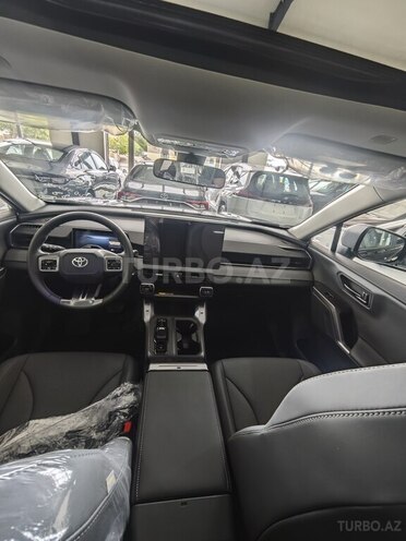 Toyota RAV4-6