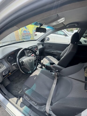 Kia Rio-5