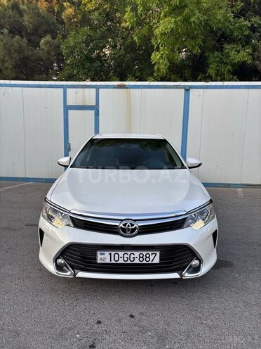 Toyota Camry-1