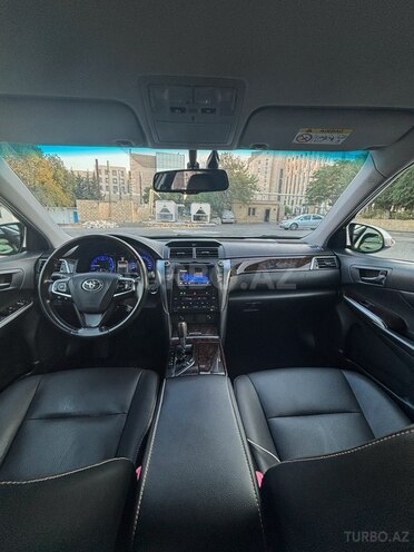 Toyota Camry-8