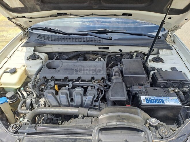 Hyundai Sonata-11