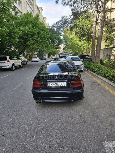 BMW 318-2
