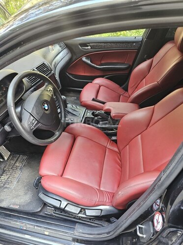 BMW 318-17