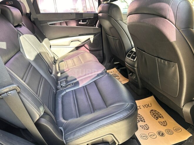 Kia Sorento-16
