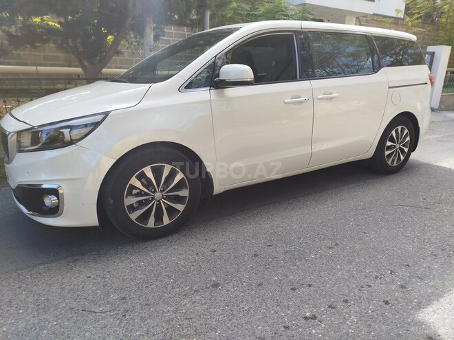 Kia Carnival-3