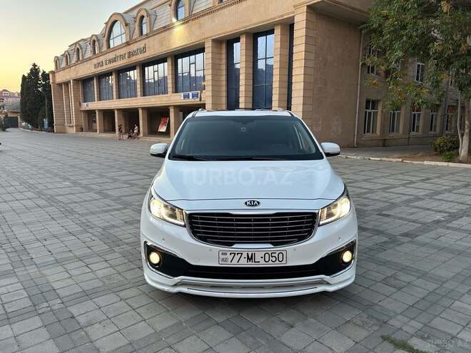 Kia Carnival-6