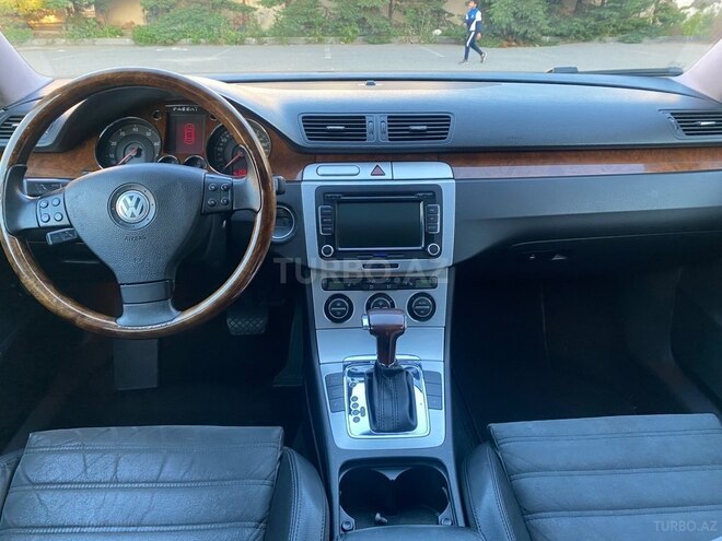 Volkswagen Passat-11