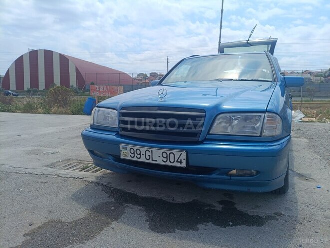 Mercedes C 200-1