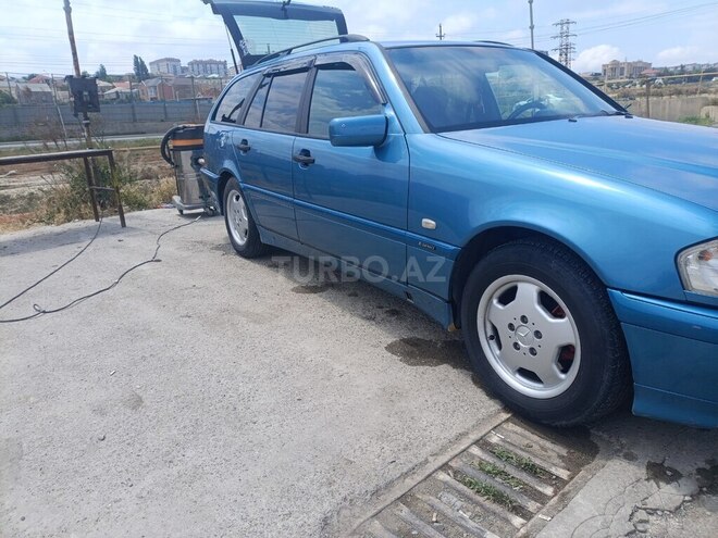 Mercedes C 200-2
