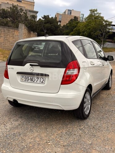 Mercedes A 170-5
