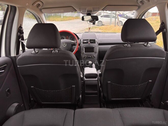 Mercedes A 170-11