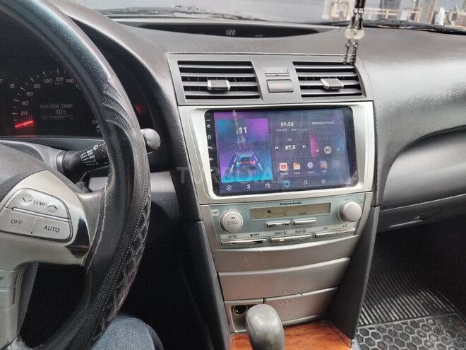 Toyota Camry-5