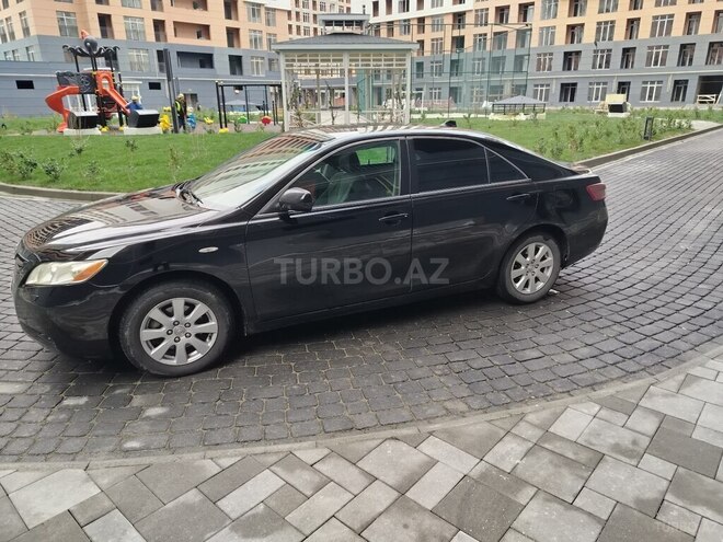 Toyota Camry-9
