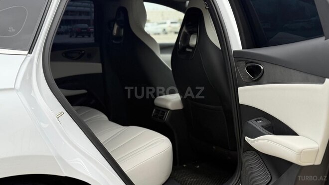 BYD Seal 06-12