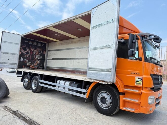 Mercedes Axor 2533-2