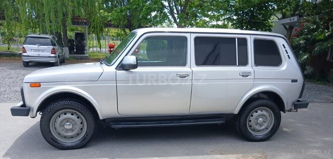 LADA (VAZ) Niva-6
