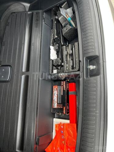Kia Sorento-16