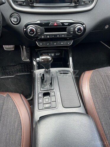 Kia Sorento-7