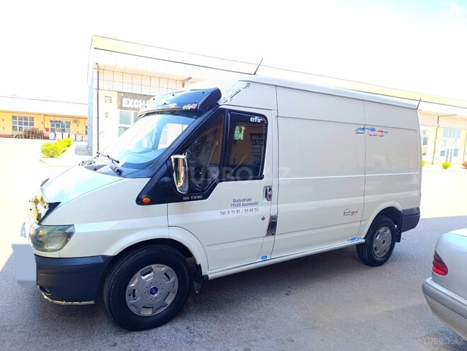 Ford Transit-4