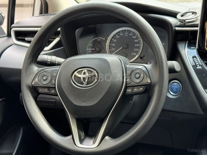 Toyota Corolla-13