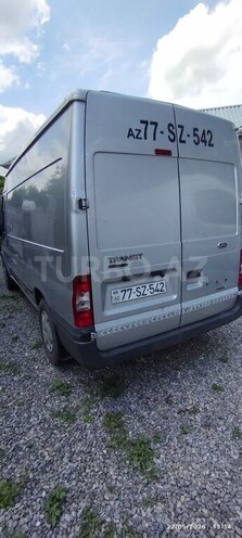 Ford Transit-4