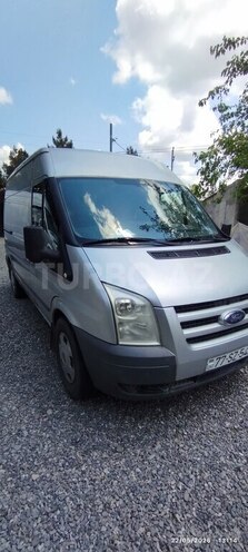 Ford Transit-2