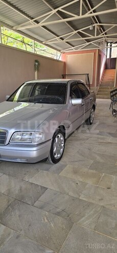 Mercedes C 230-3