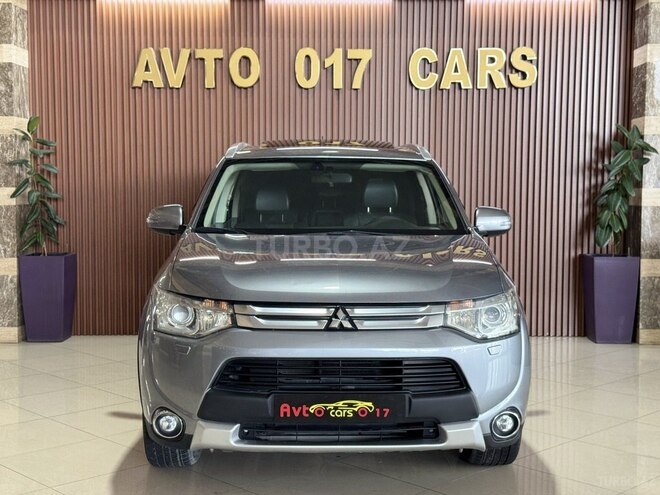 Mitsubishi Outlander-1